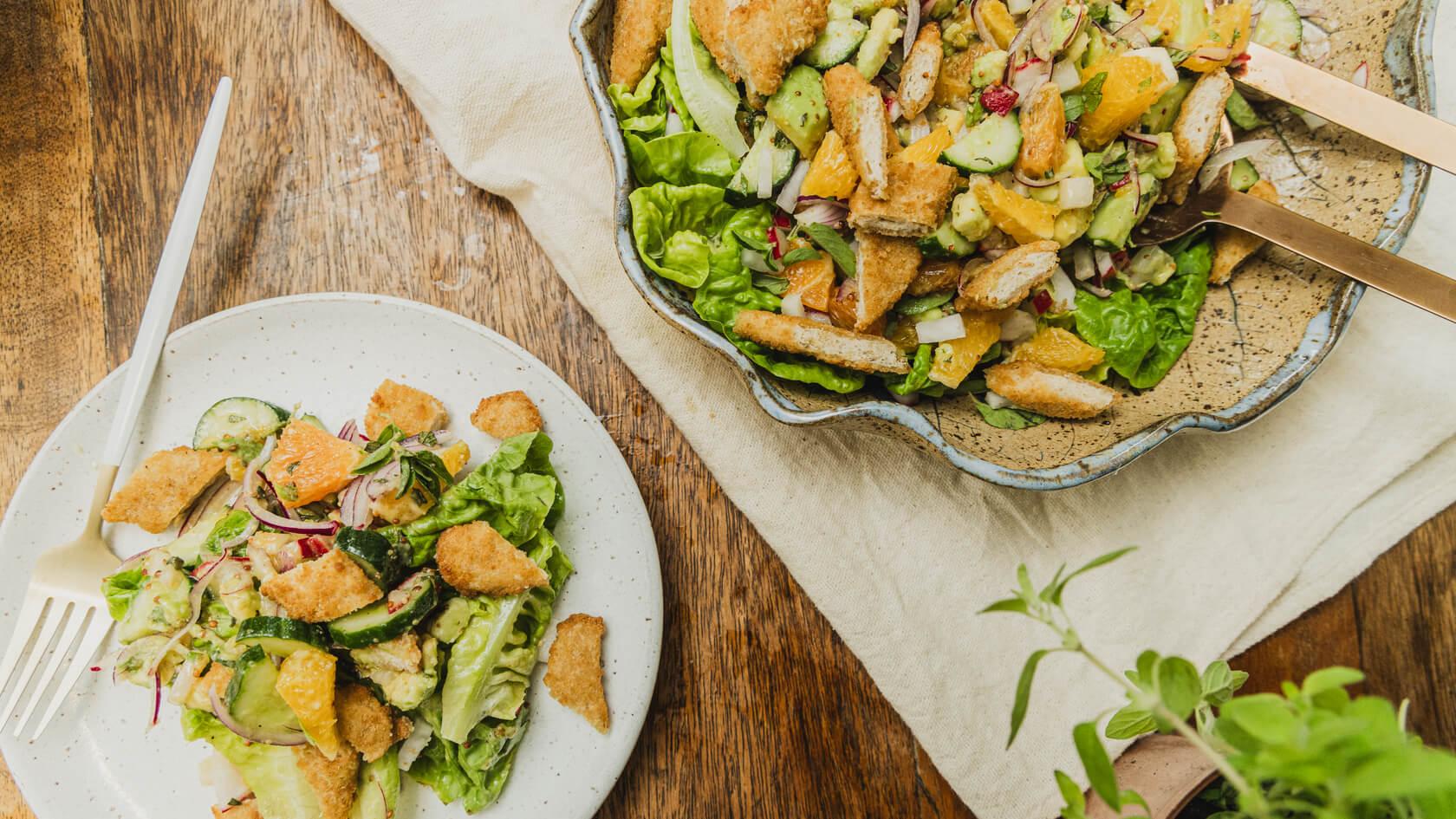 Salada de avocado com Iscas de Peixe